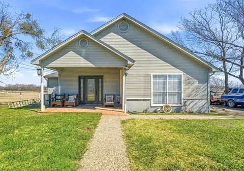 316 Liberty St, Cleburne, TX 76031