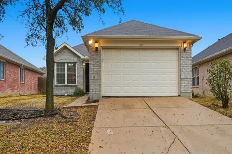 5589 Hunters Bend Ln, Dallas, TX 75249