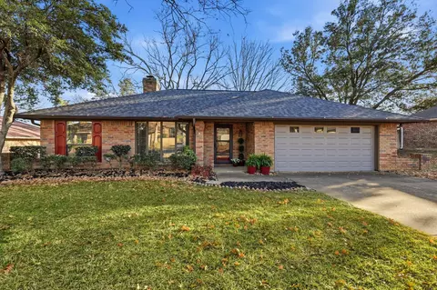 505 Cherry Ann Dr, Euless, TX 76039