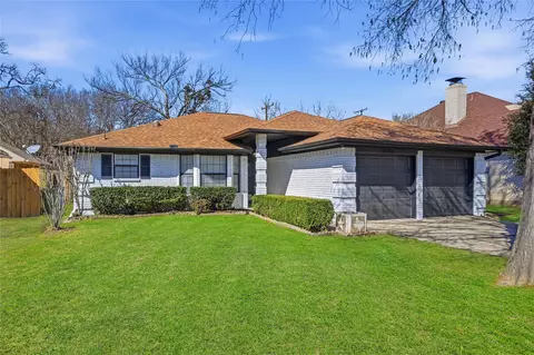 5604 Polo Club Dr, Arlington, TX 76017