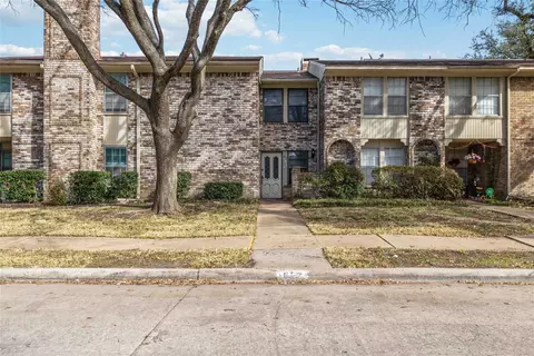617 Towne House Ln, Richardson, TX 75081