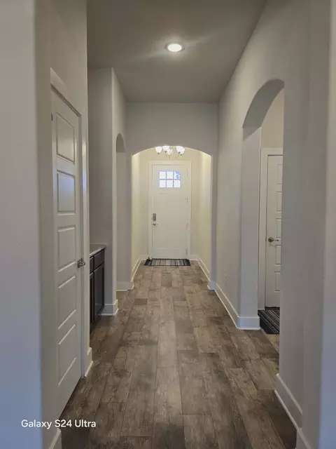 Entry Way - 126 Creekside Dr, Sanger, TX 76266 photo 1 of 1