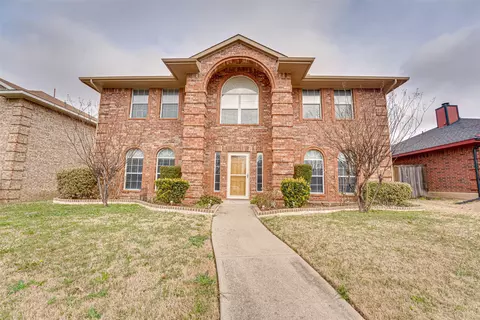 2305 Buckeye Dr, Mesquite, TX 75181