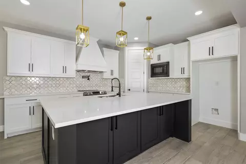 11306 Cedar Dr, Mabank, TX 75156