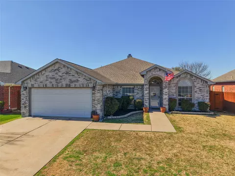 6004 Ten Wood Ct, Arlington, TX 76018