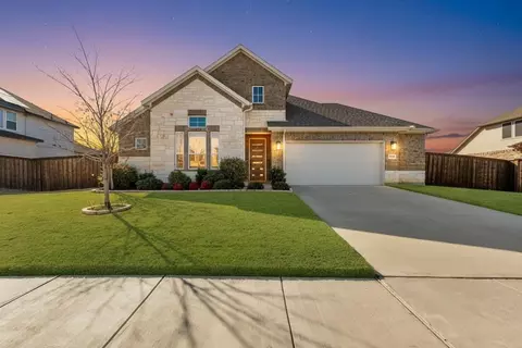 5909 Enclave Dr, Sachse, TX 75048
