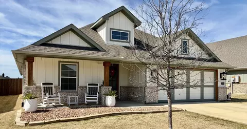 916 Rodgers Ave, Godley, TX 76044