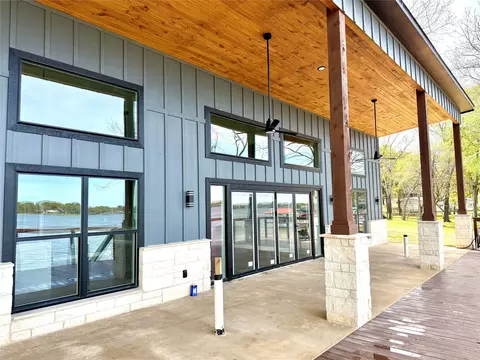 11194 Lakeside Ln, Mabank, TX 75156