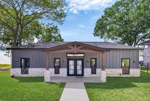 11194 Lakeside Ln, Mabank, TX 75156
