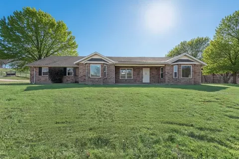 209 N Remuda Ct, Fort Worth, TX 76108