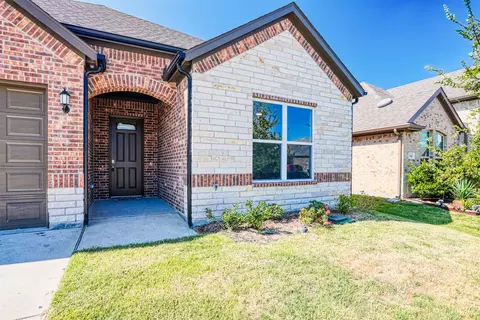 531 Overlook Dr, Royse City, TX 75189