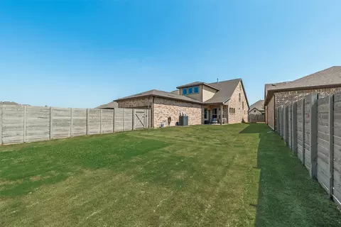 912 Lamp Post Ln, Argyle, TX 76226 photo 29