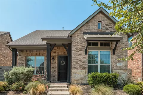 912 Lamp Post Ln, Argyle, TX 76226 photo 2