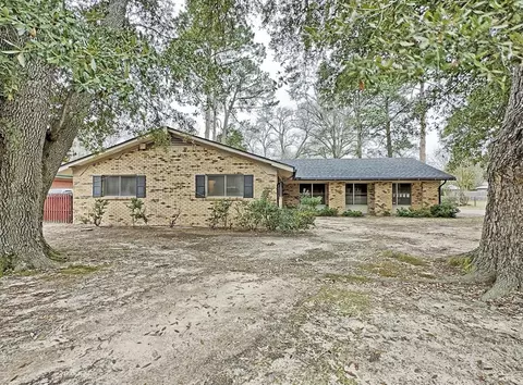 722 Belmont St, Athens, TX 75751