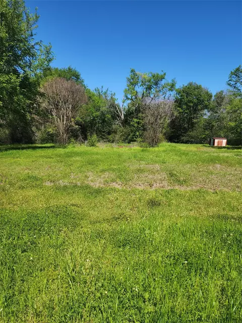 112 Lindy Lee Ln, Mabank, TX 75156