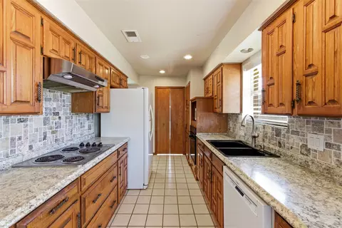Kitchen - 2401 E Windsor Dr, Denton, TX 76209 photo 1 of 3