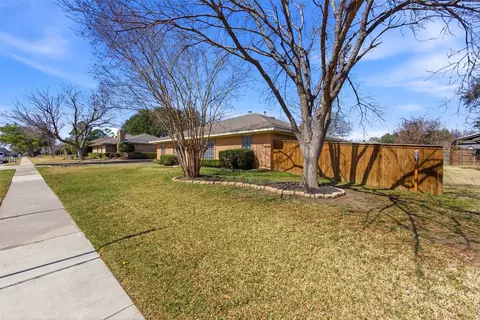 Exterior - 2401 E Windsor Dr, Denton, TX 76209 photo 2 of 5