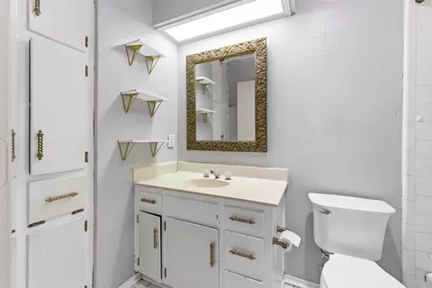 Bath - 2401 E Windsor Dr, Denton, TX 76209 photo 4 of 4