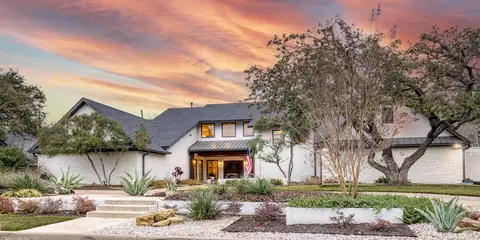 5929 Club Oaks Dr, Dallas, TX 75248