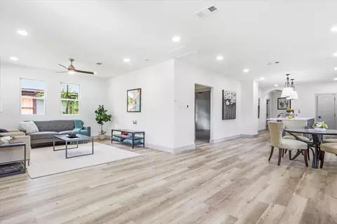 5914 Victor St, Dallas, TX 75214