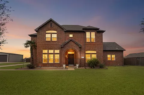 115 Loycie Cir, Waxahachie, TX 75165