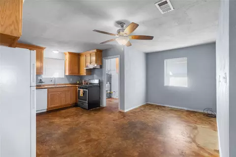 Other - 702 Main St, Windom, TX 75492 photo 1 of 6