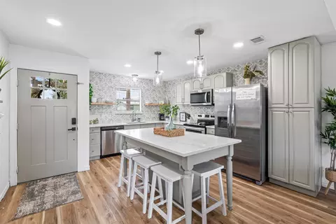 4603 Rendezvous Ct, Granbury, TX 76049