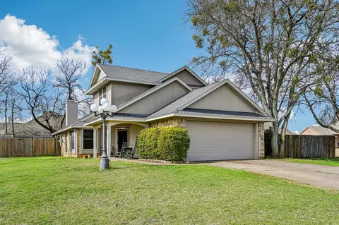 1733 Shawnee Dr, Cleburne, TX 76033