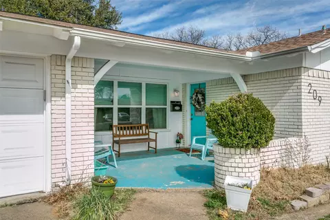 209 Linda Ln, Irving, TX 75062