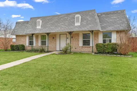 914 Toyah Creek Ln, Garland, TX 75040