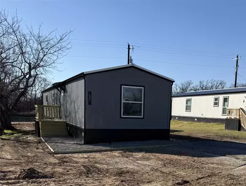 1521 Lark Ct, Pelican Bay, TX 76020