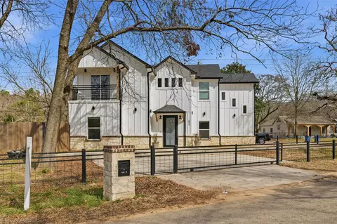 521 York St, Athens, TX 75751