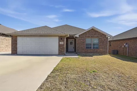 2209 N Hickory St, Sherman, TX 75092