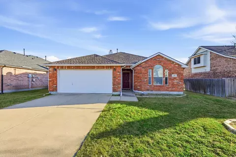 476 Willowlake Dr, Little Elm, TX 75068