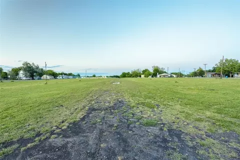 104 E Hubbard Rd, Josephine, TX 75173