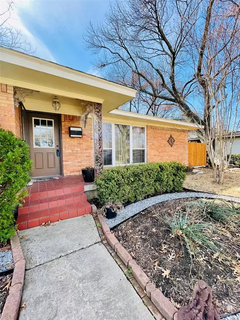 701 Downing Dr, Richardson, TX 75080