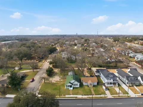 View/Area - 2012 N 5th St, Waco, TX 76708 photo 5 of 5