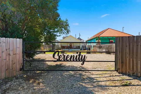 708 S 9th St, Waco, TX 76706