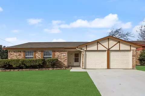 6501 Levitt Dr, Watauga, TX 76148