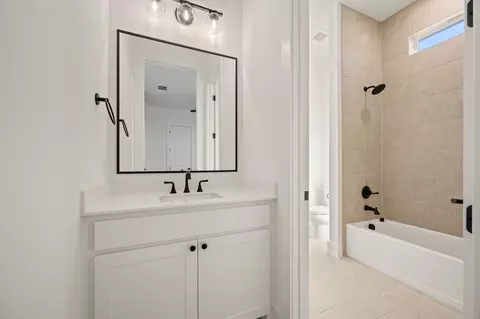 Bath - 404 Broadmoor Dr, Haslet, TX 76052 photo 5 of 5