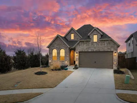 1701 Pelham Dr, Aubrey, TX 76227
