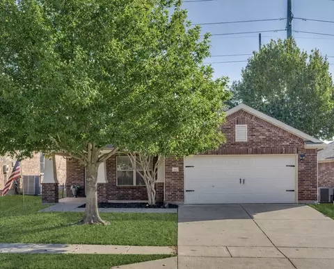 15532 Adlong Dr, Roanoke, TX 76262