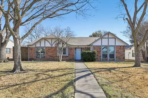 1318 Oak Run Dr, Duncanville, TX 75137