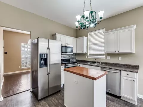 Kitchen - 314 Stringer Dr, Cedar Hill, TX 75104 photo 1 of 3