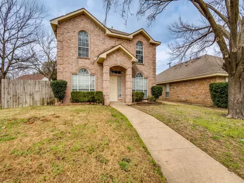 Exterior - 314 Stringer Dr, Cedar Hill, TX 75104 photo 2 of 6