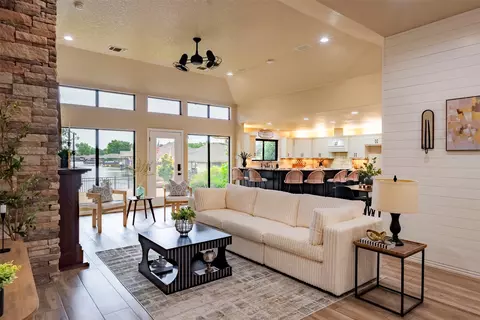 2325 River Rd, Granbury, TX 76048