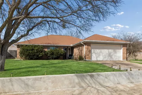 3300 Fairmeadows Ln, Fort Worth, TX 76123