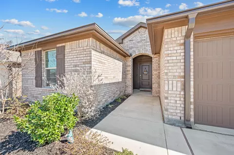 9436 Firedog Dr, Fort Worth, TX 76131