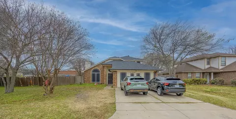 101 Chapel Crk, Fort Worth, TX 76108