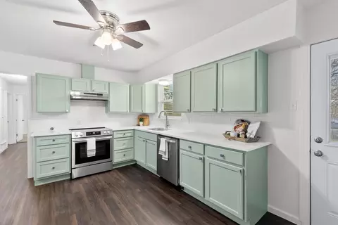 2516 Albemarle Dr, Farmers Branch, TX 75234